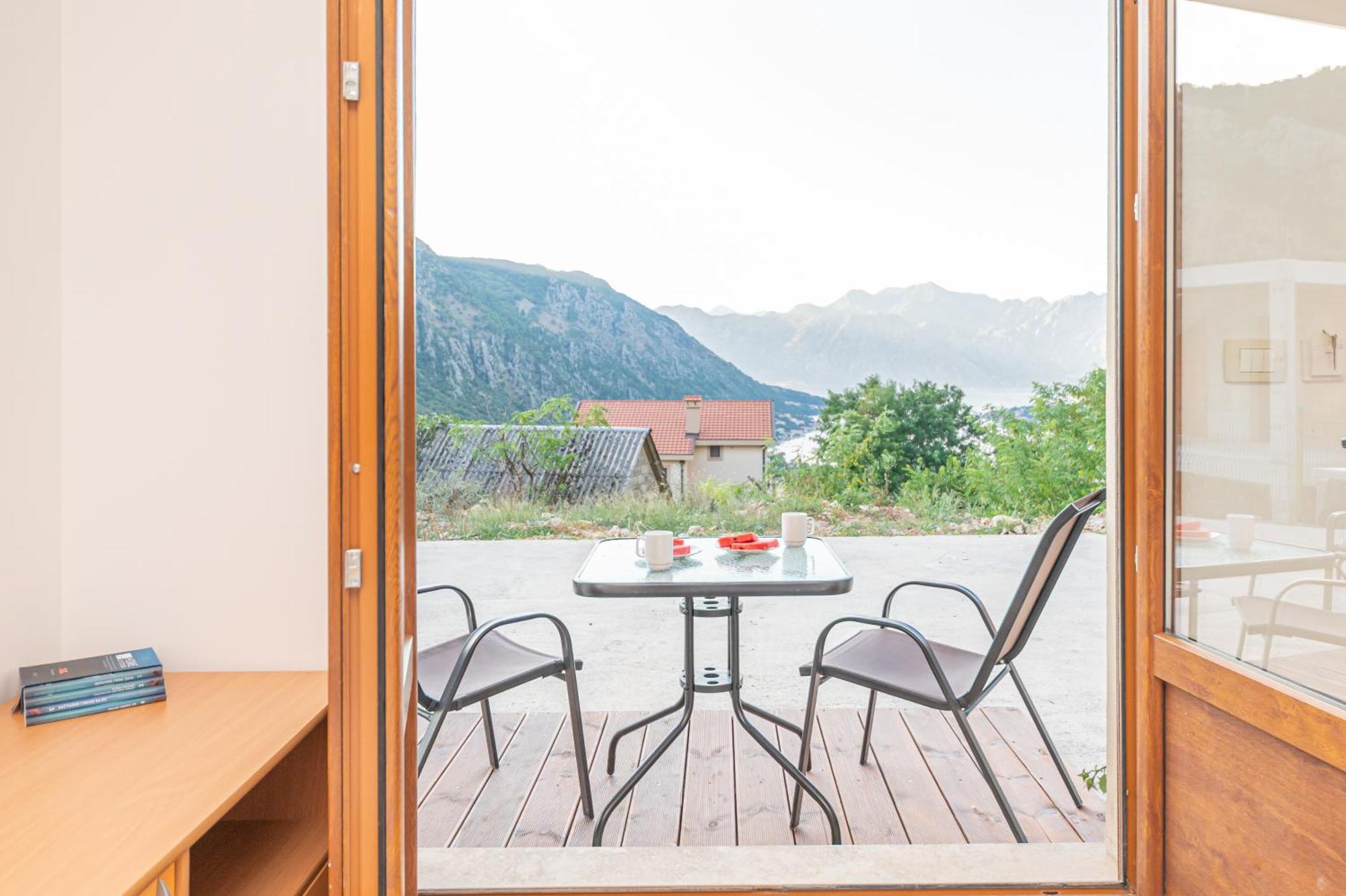 Red Hill Apartment Kotor Ngoại thất bức ảnh