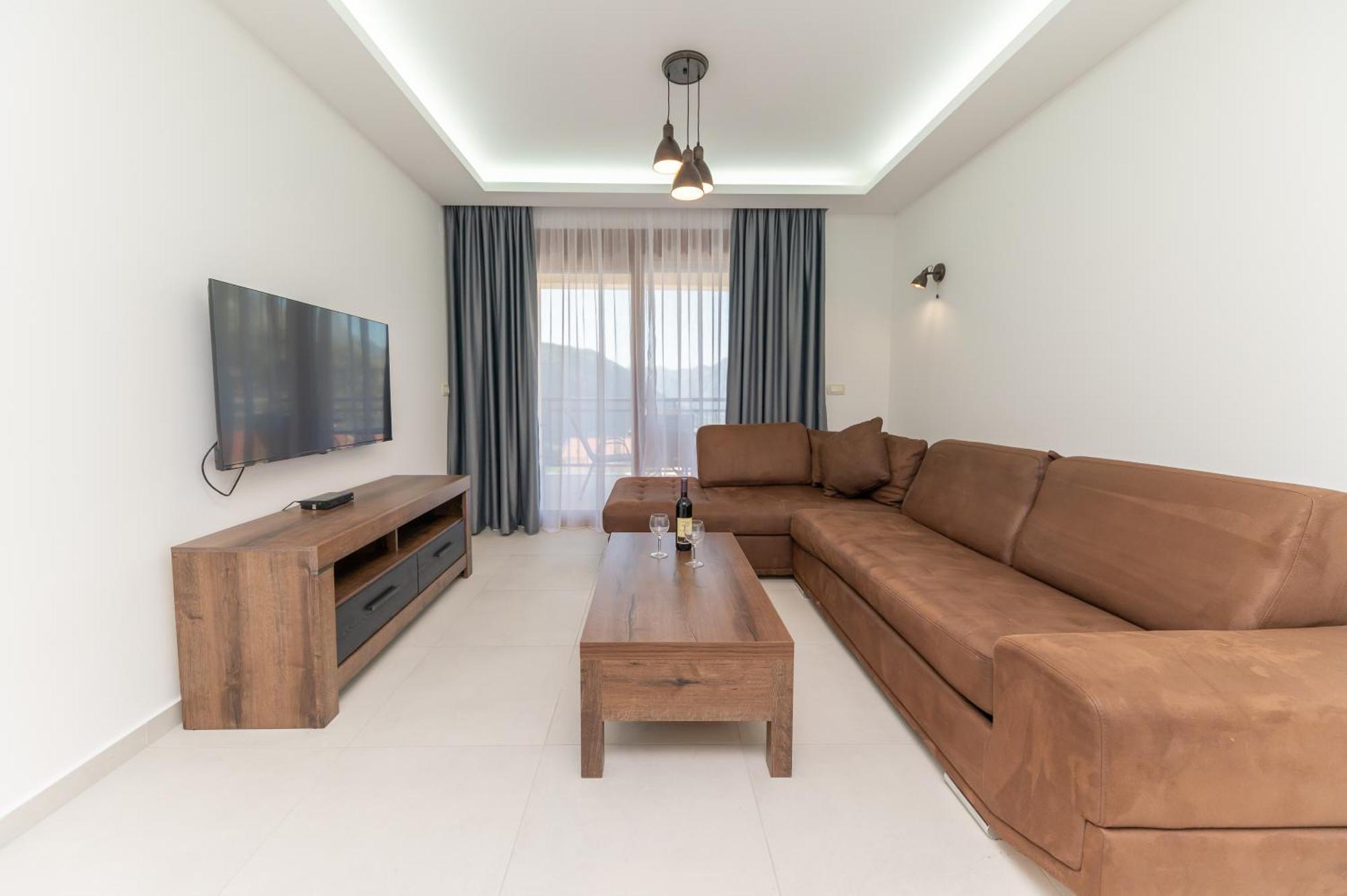 Red Hill Apartment Kotor Ngoại thất bức ảnh