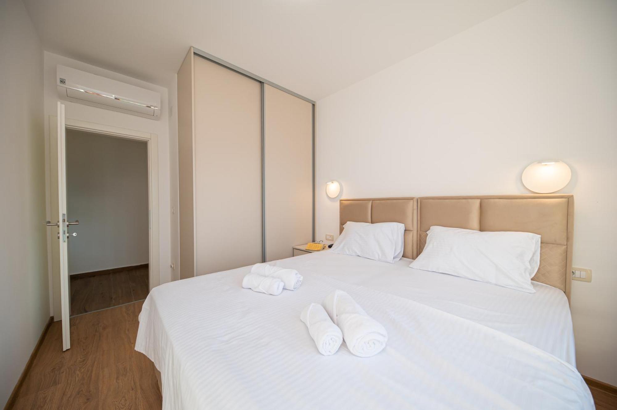 Red Hill Apartment Kotor Ngoại thất bức ảnh