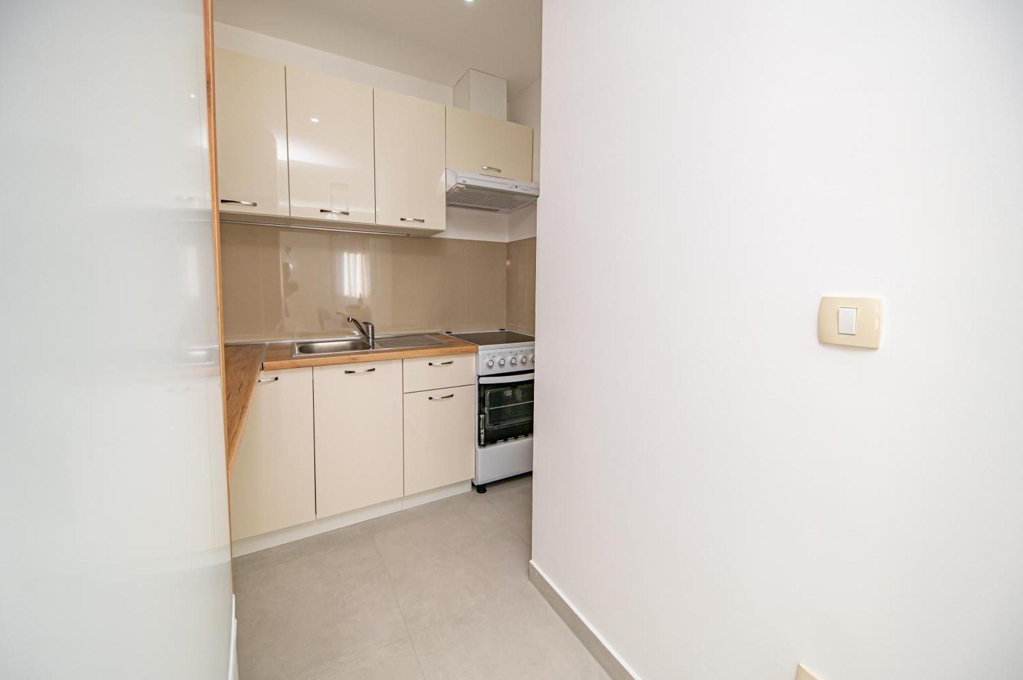 Red Hill Apartment Kotor Ngoại thất bức ảnh