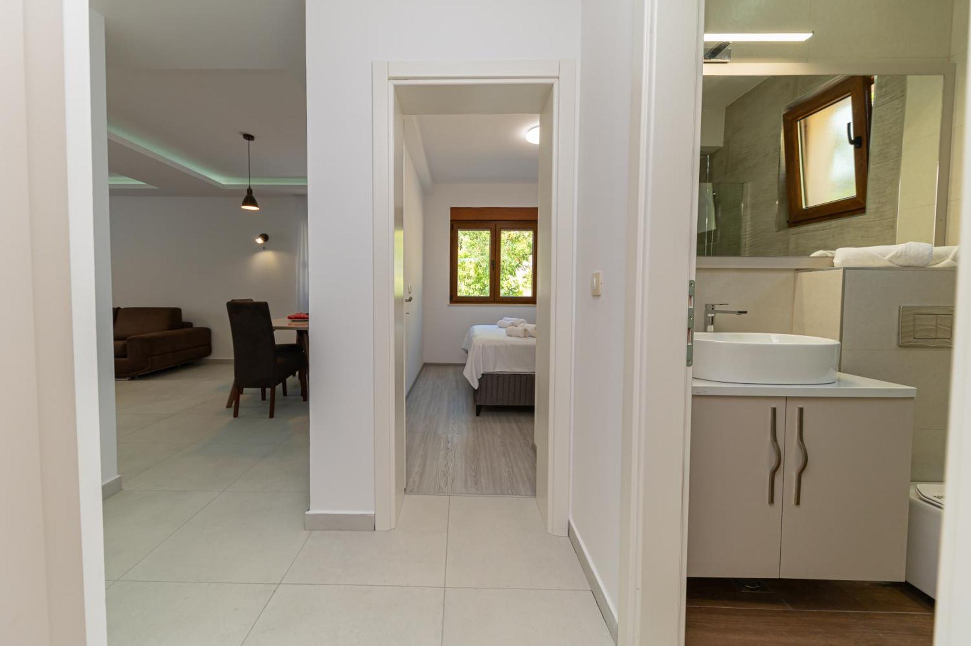 Red Hill Apartment Kotor Ngoại thất bức ảnh