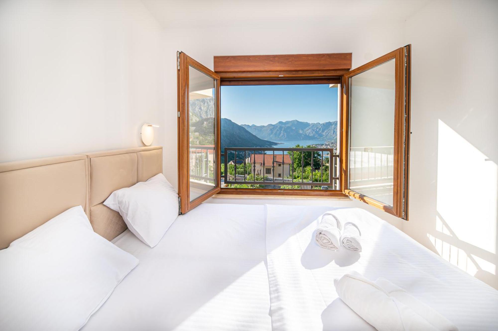 Red Hill Apartment Kotor Ngoại thất bức ảnh