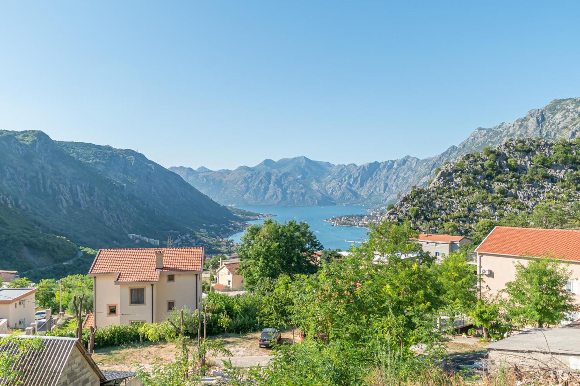 Red Hill Apartment Kotor Ngoại thất bức ảnh