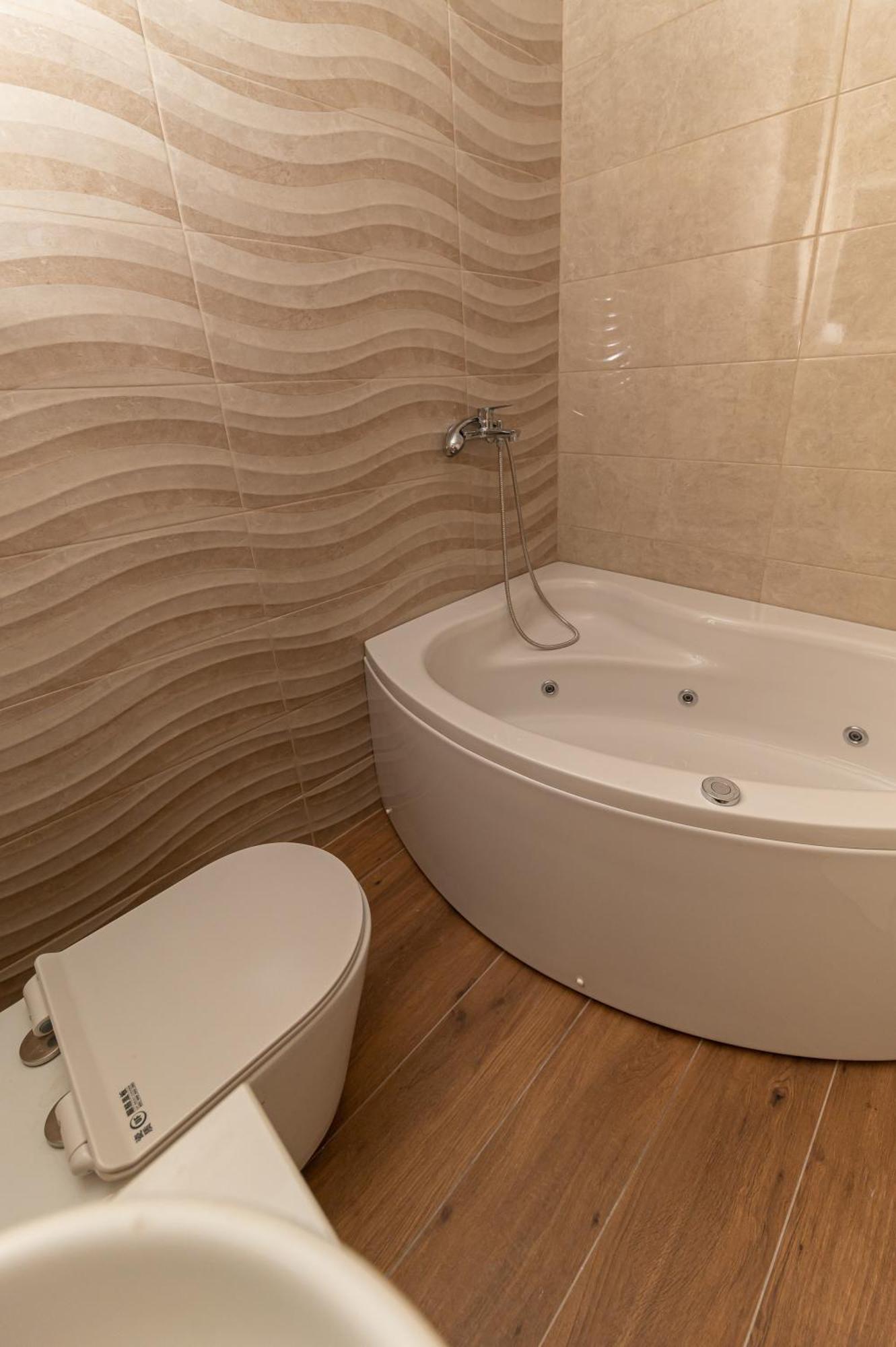 Red Hill Apartment Kotor Ngoại thất bức ảnh