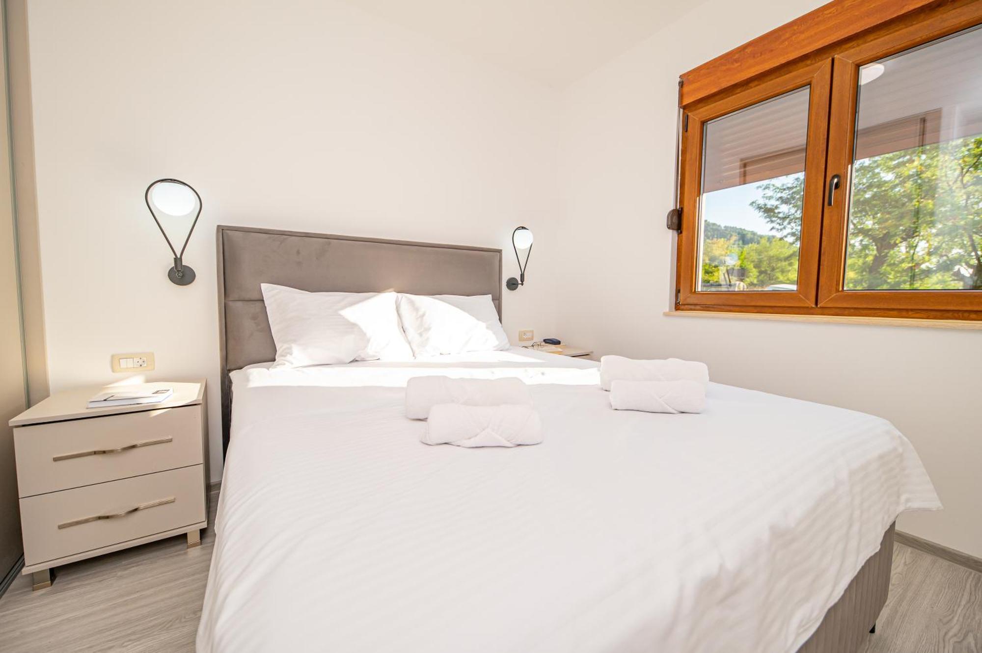 Red Hill Apartment Kotor Ngoại thất bức ảnh