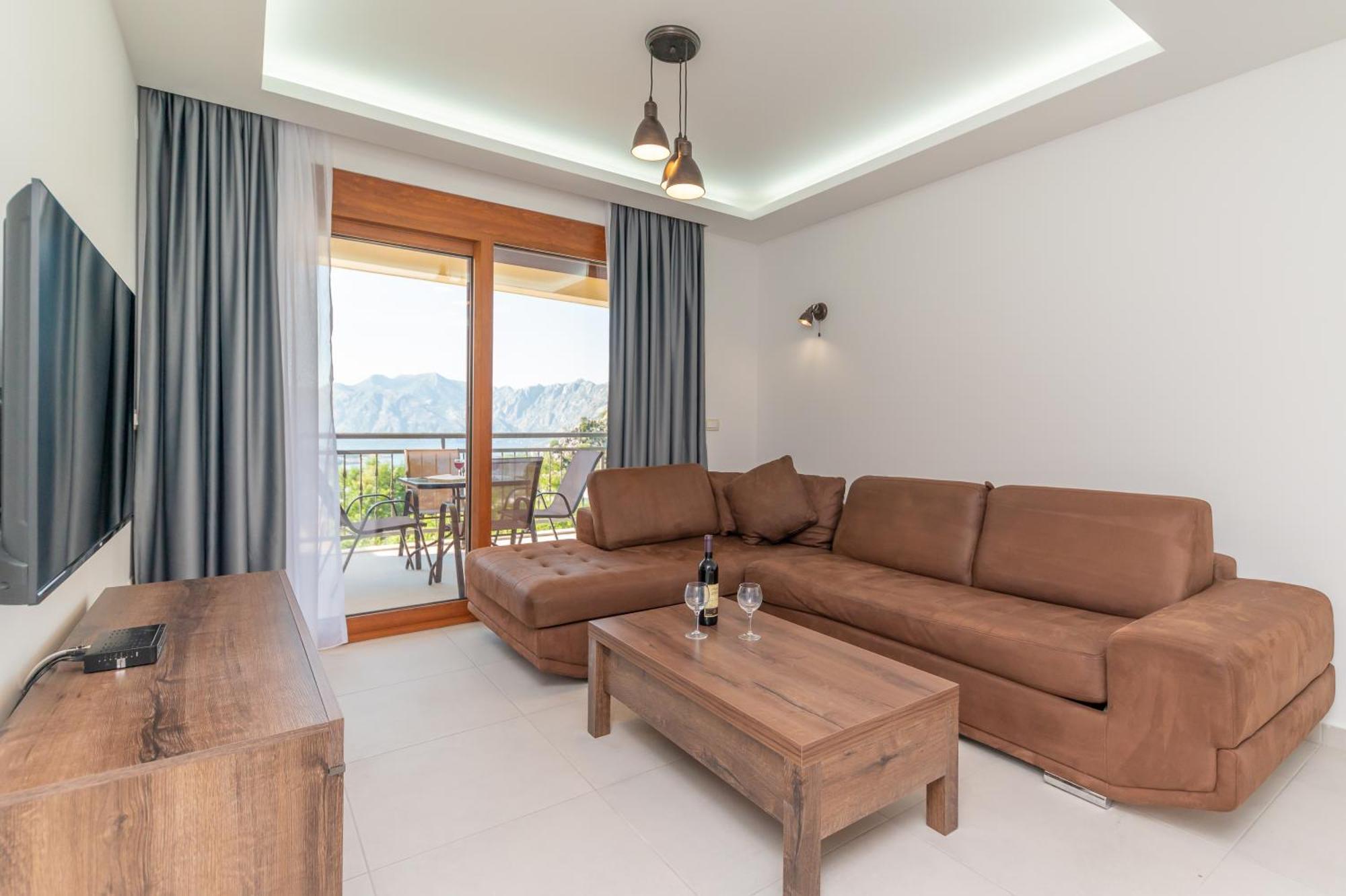 Red Hill Apartment Kotor Ngoại thất bức ảnh