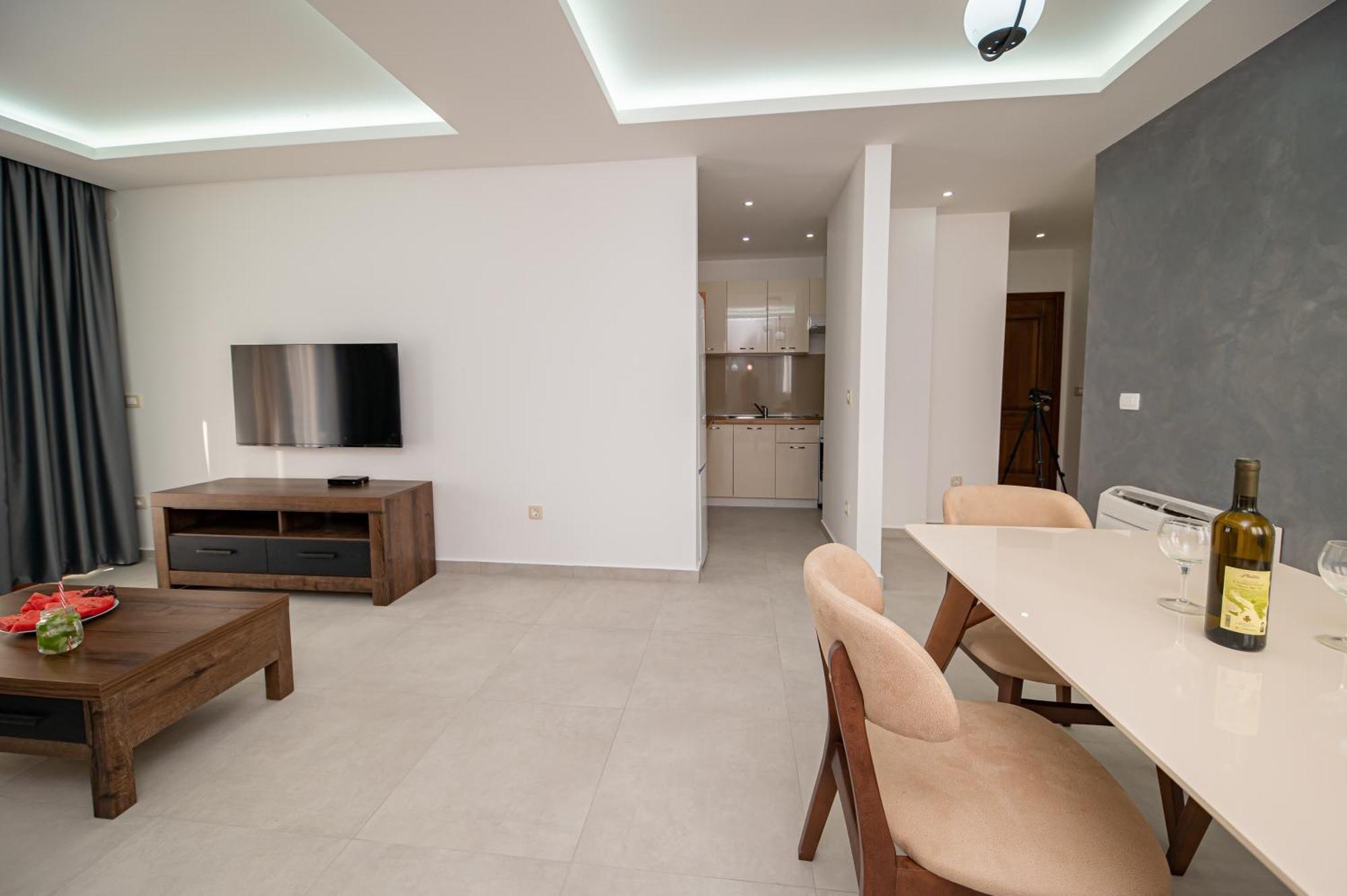 Red Hill Apartment Kotor Ngoại thất bức ảnh
