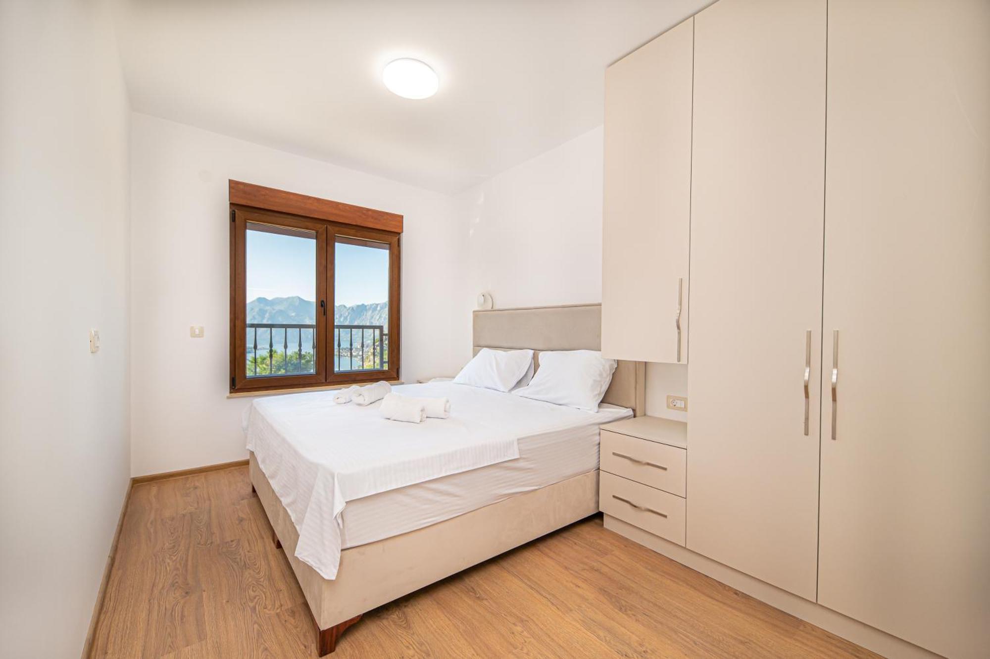 Red Hill Apartment Kotor Ngoại thất bức ảnh